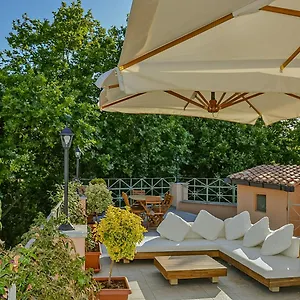 https://rhome-rome.it-romehotels.com